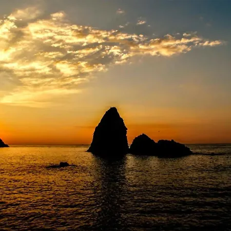 Le Tre Ninfe - Centro Storico Tatil Evi Riposto