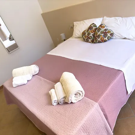 Le Tre Ninfe - Centro Storico Tatil Evi Riposto